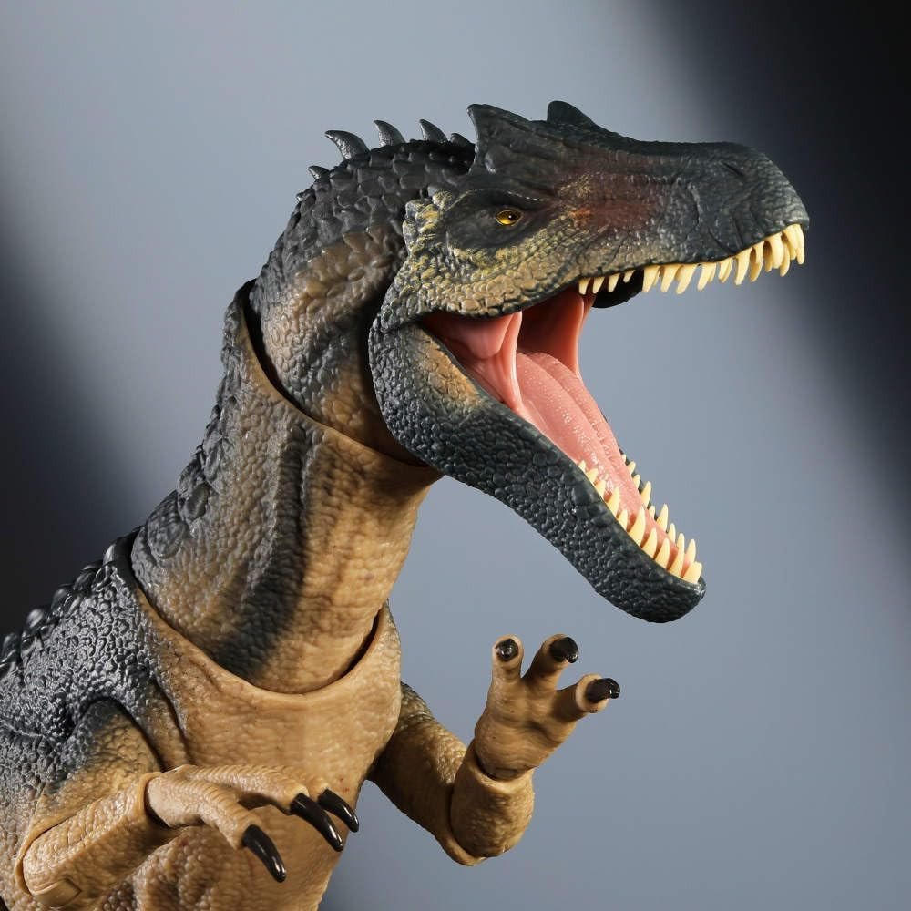 Mattel Jurassic World Hammond Collection Allosaurus Dinosaur Action Figure, Premium Movie Design, Glass Eyes & Wired Tail, 19 Points of Articulation